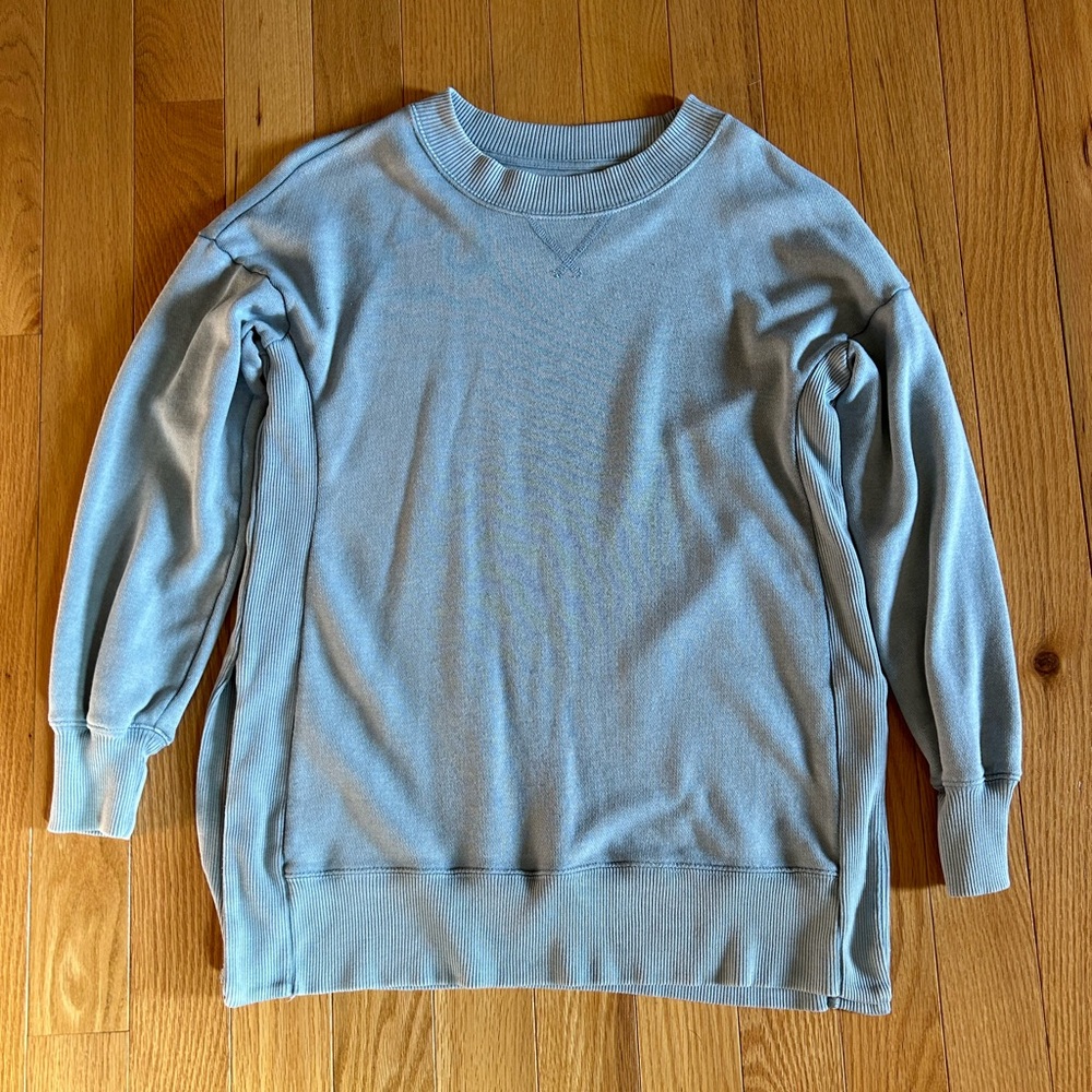 American Eagle Super Soft Oversized Crew Neck Sweatshirt, size XS